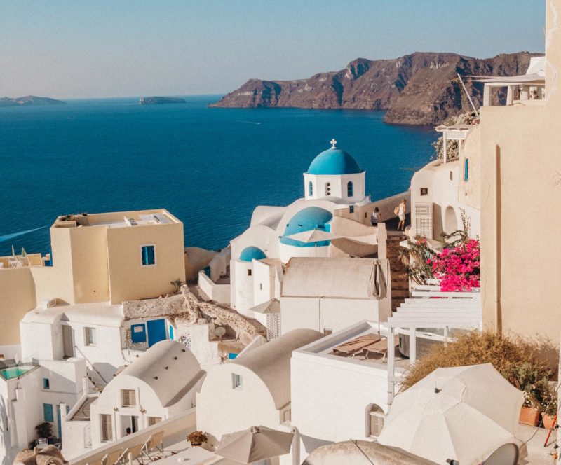 What We Loved And Hated About Santorini – Stay Close Travel Far